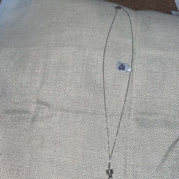 Minimalist heart Chain silver Necklace - Picture 5 of 7